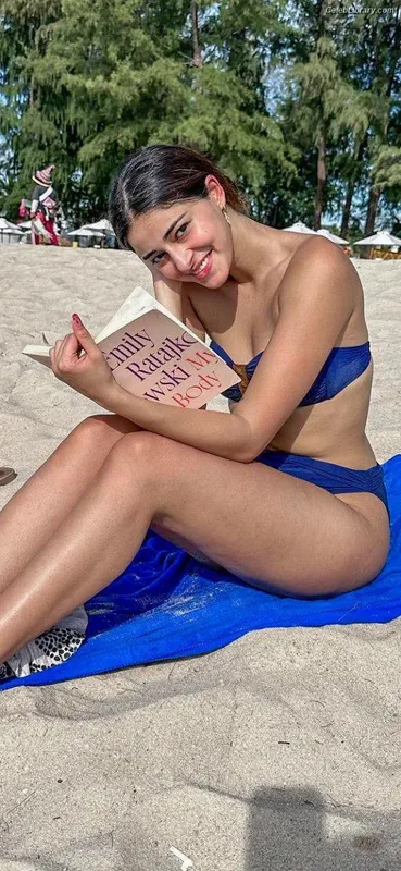 Ananya Pandey photo 9 of 293
