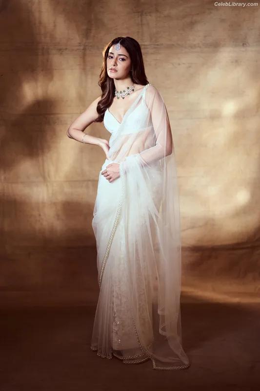 Ananya Pandey photo 19 of 293