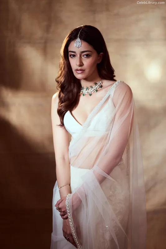 Ananya Pandey photo 2 of 293