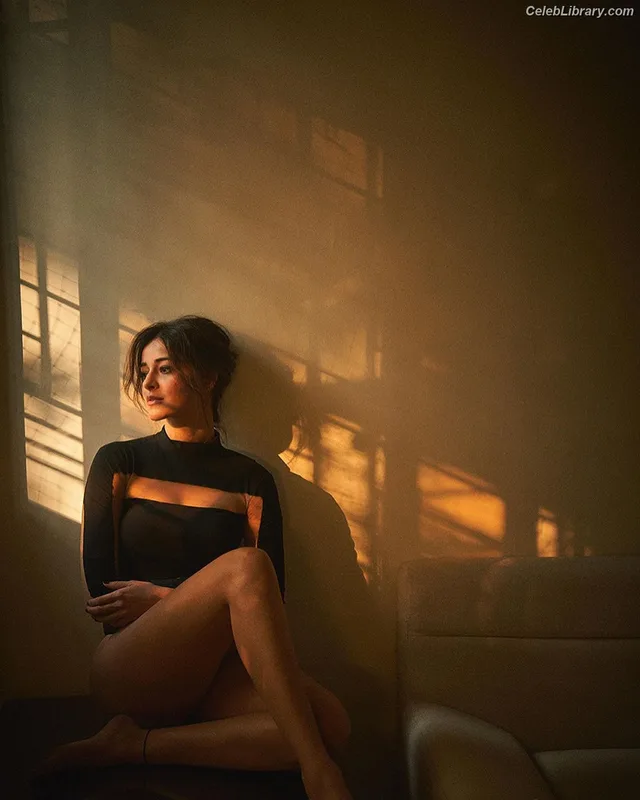 Ananya Pandey photo 10 of 293