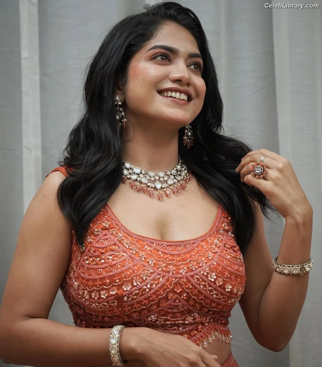 Anarkali Marikar photo 7 of 120