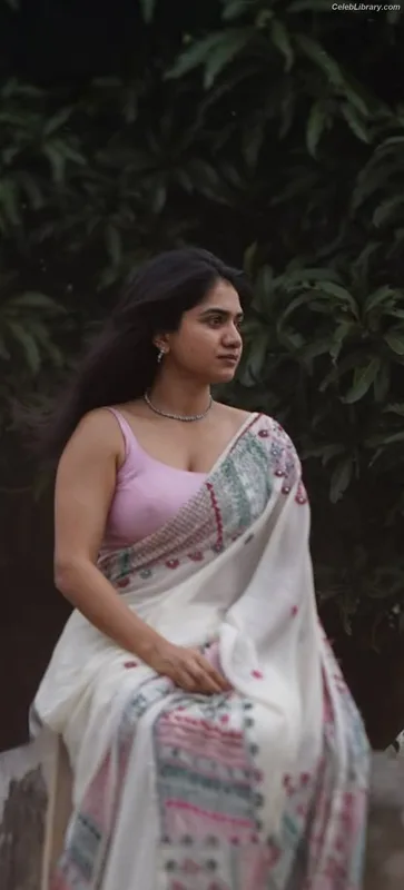 Anarkali Marikar photo 1 of 121