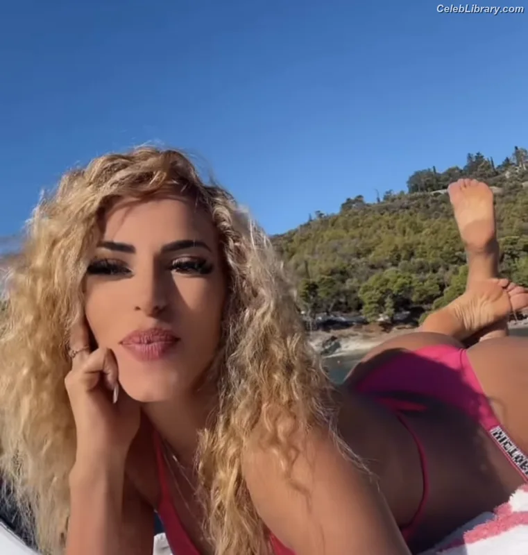 Anastasia Giousef photo 2 of 86