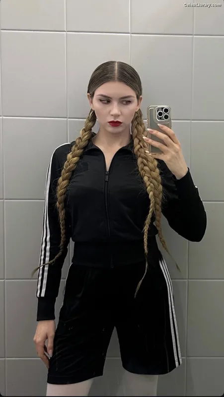 Anastasia Kreslina (IC3PEAK) photo 19 of 96