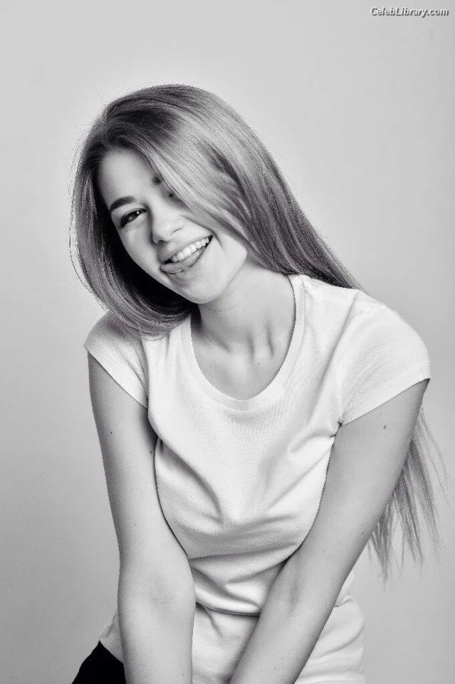 Anastasiya Ukolova photo 22 of 49