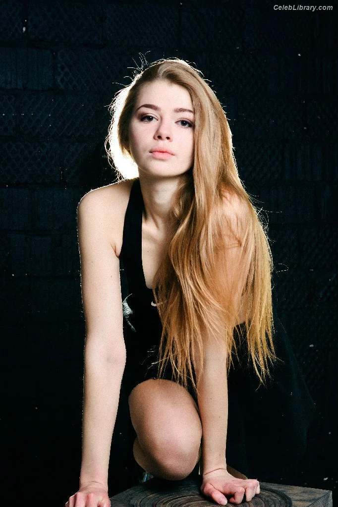Anastasiya Ukolova photo 3 of 49