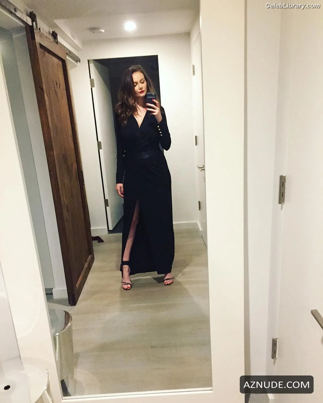 Andi Matichak photo 17 of 53