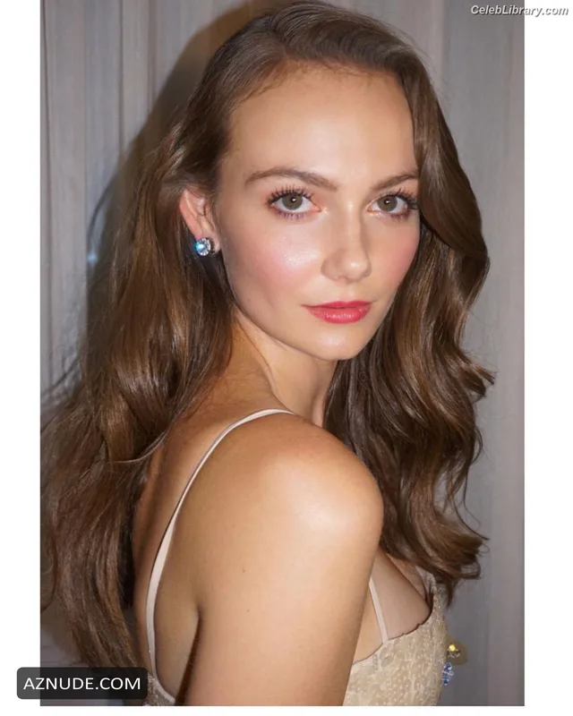 Andi Matichak photo 14 of 54