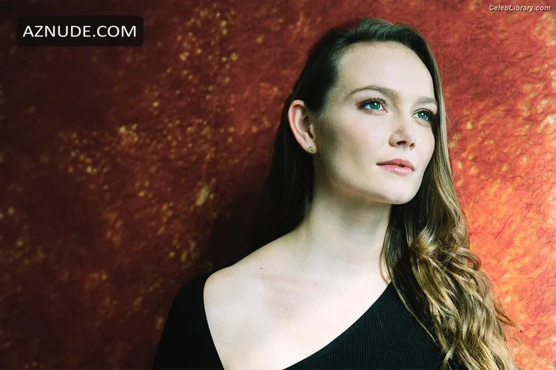Andi Matichak photo 19 of 54