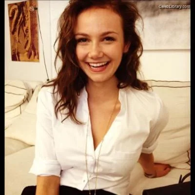 Andi Matichak photo 11 of 54