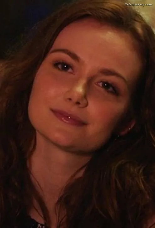 Andi Matichak photo 22 of 54