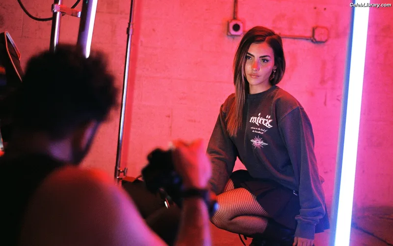 Andrea Botez photo 11 of 2469