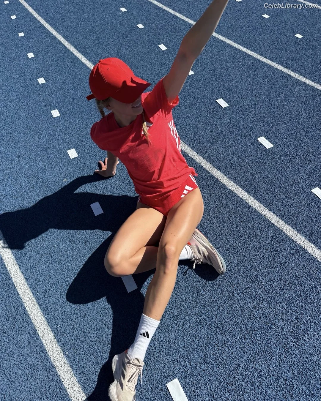 Andrea Rooth photo 21 of 97