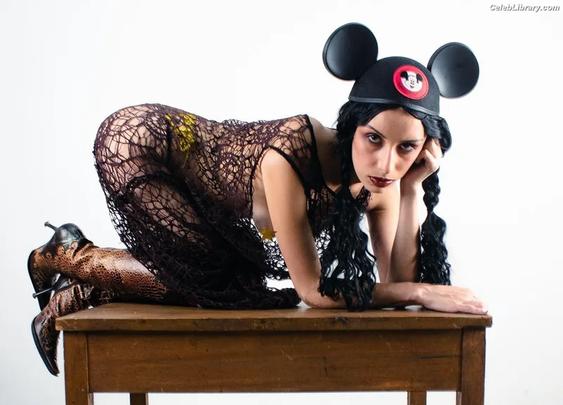 Andrea Silva photo 8 of 58