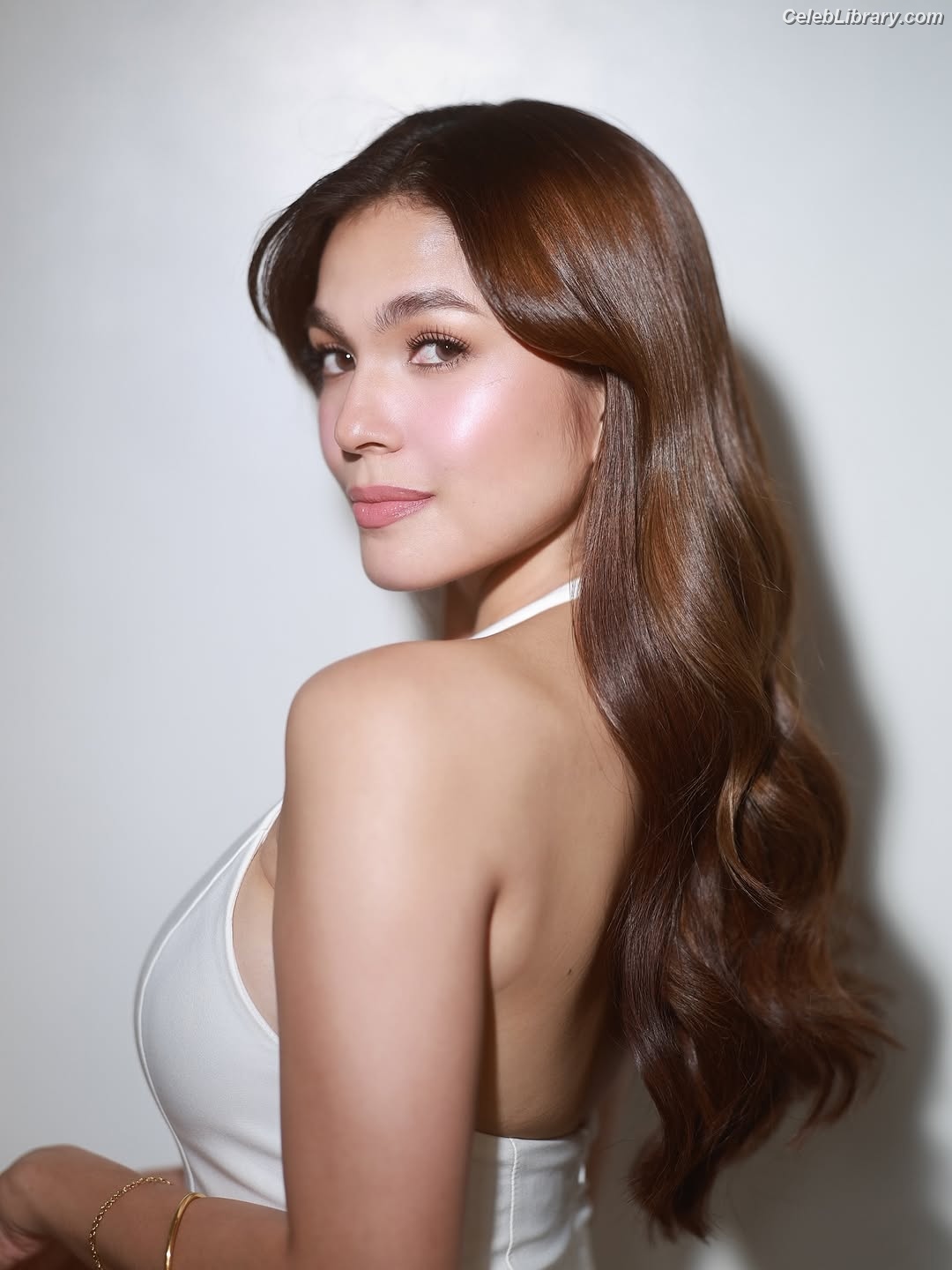 Andrea Torres photo 9 of 22