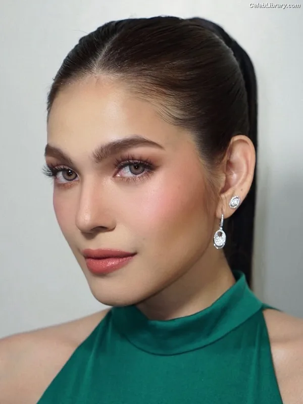 Andrea Torres photo 14 of 22