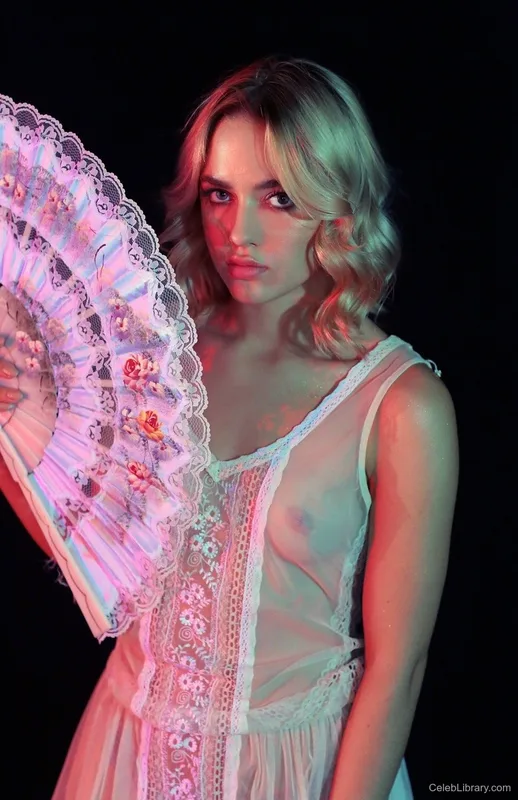 Aneta Banach photo 2 of 20