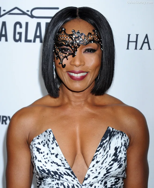 Angela Bassett photo 5 of 49