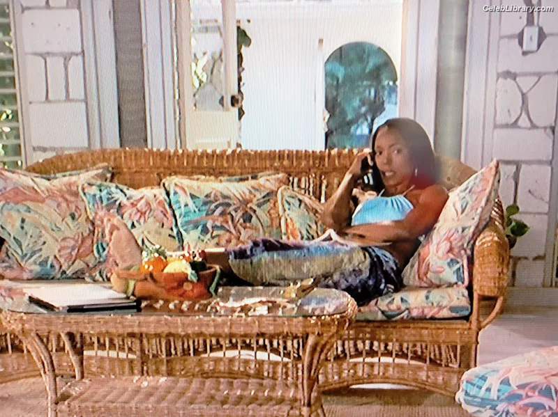 Angela Bassett photo 6 of 49