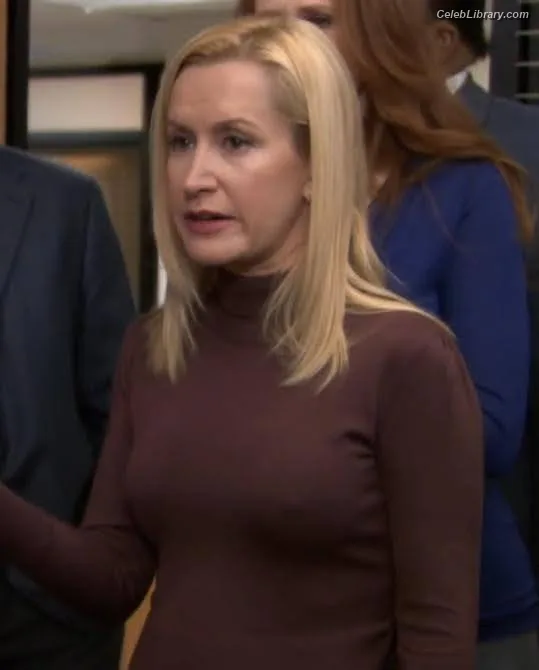 Angela Kinsey photo 9 of 100