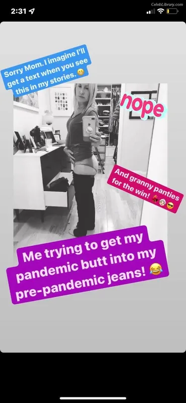 Angela Kinsey photo 14 of 100