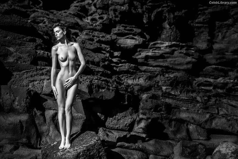 Angela Olszewska photo 13 of 210