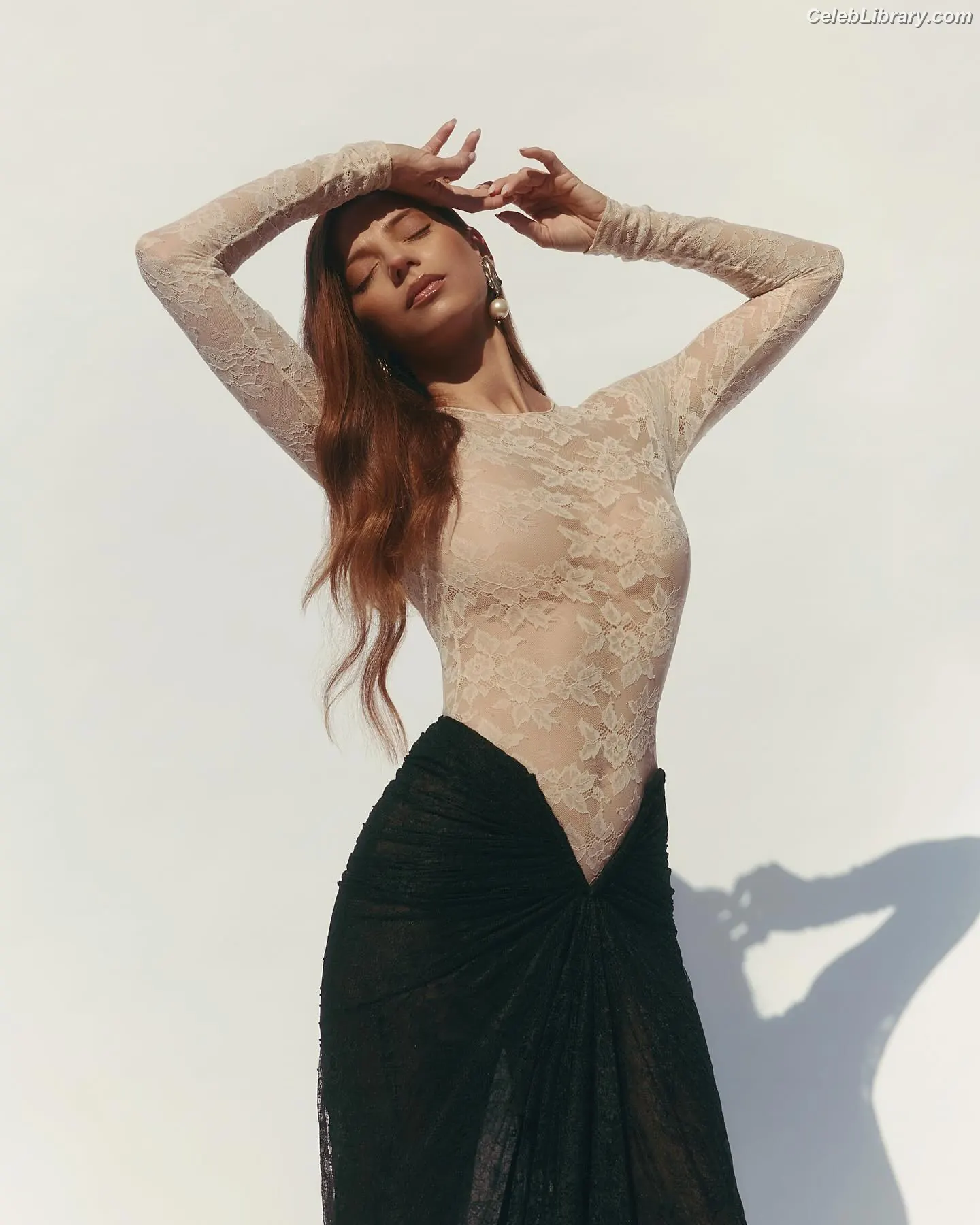 Angela Sarafyan photo 10 of 28