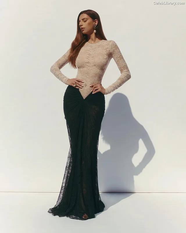 Angela Sarafyan photo 11 of 29