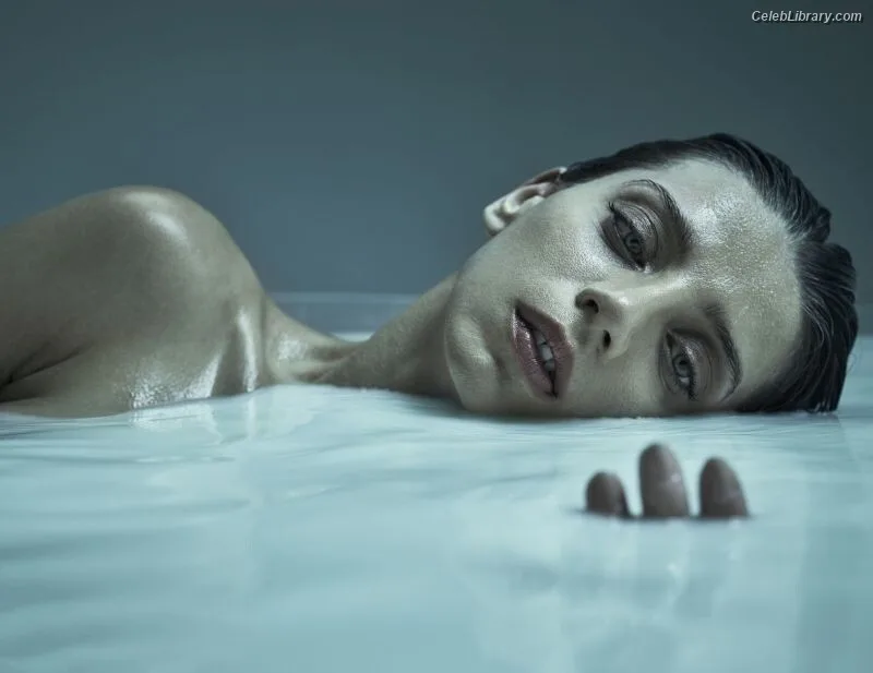 Angela Sarafyan photo 22 of 29