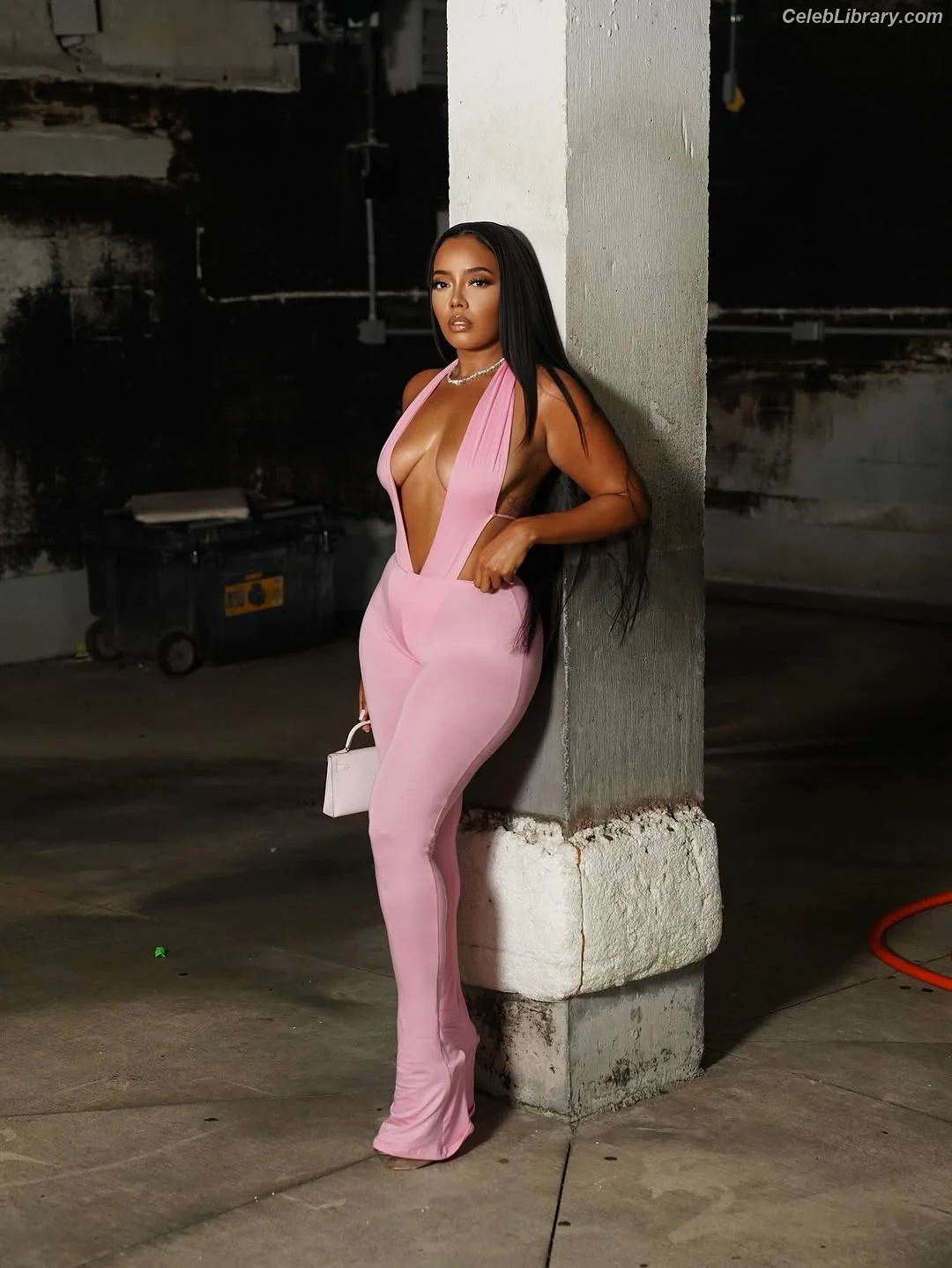 Angela Simmons photo 19 of 678