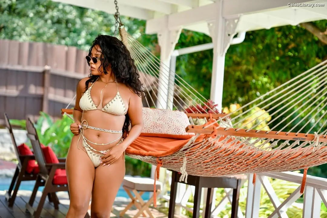 Angela Simmons photo 4 of 678