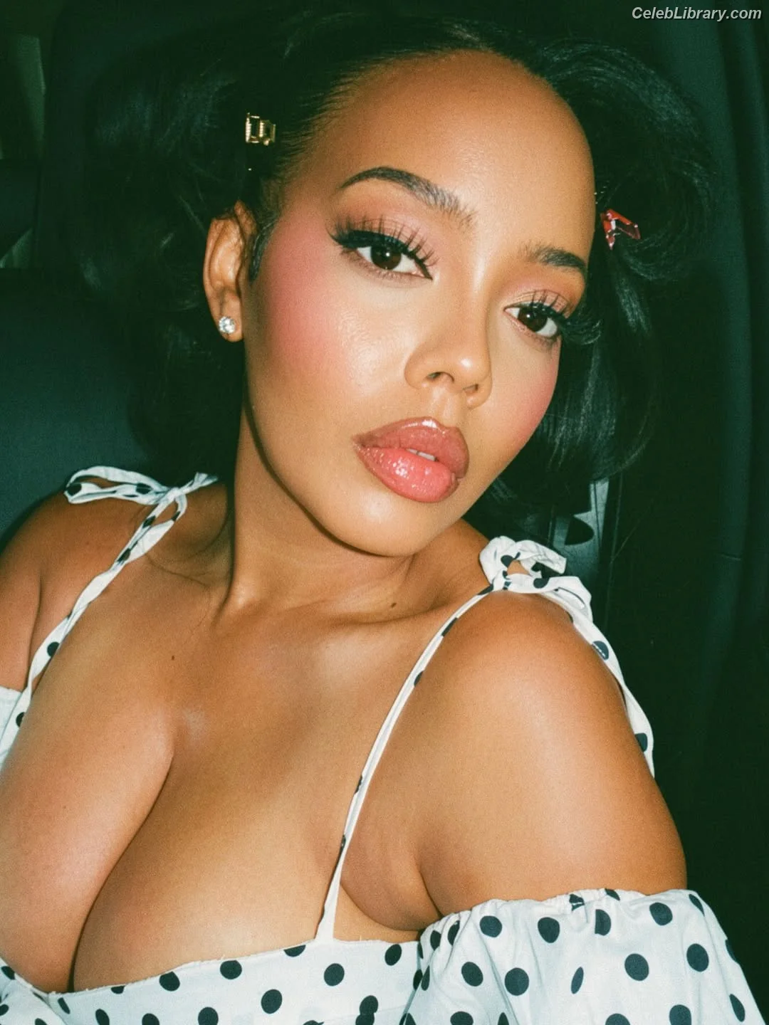 Angela Simmons photo 23 of 678