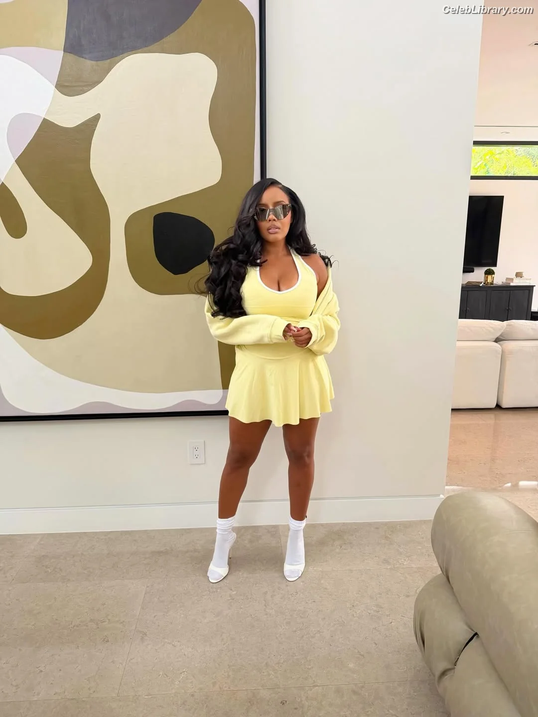 Angela Simmons photo 12 of 678
