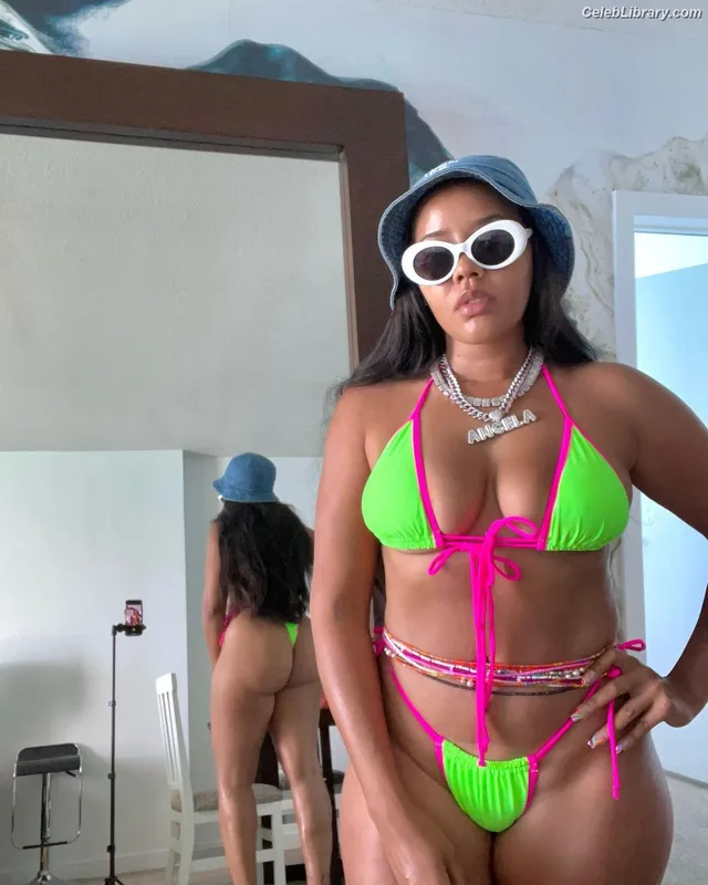 Angela Simmons photo 14 of 679