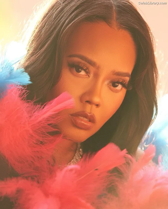 Angela Simmons photo 3 of 679