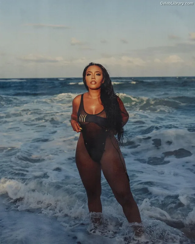 Angela Simmons photo 23 of 679