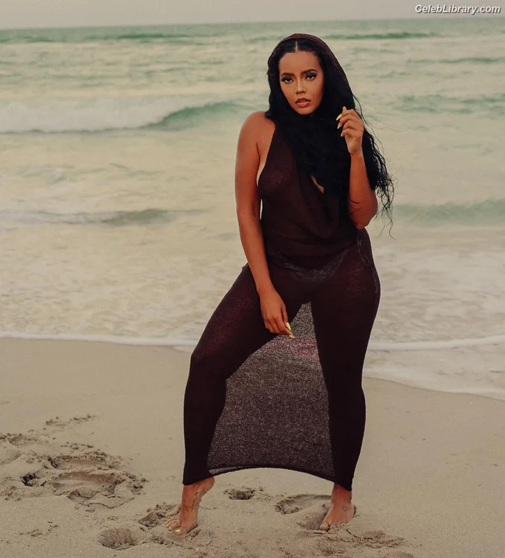 Angela Simmons photo 1 of 679