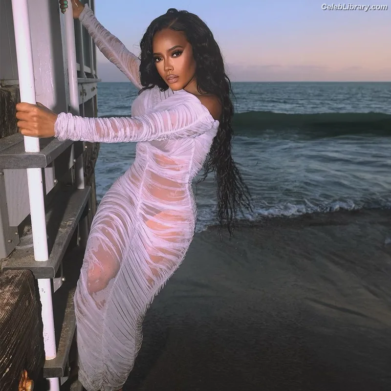 Angela Simmons photo 2 of 679