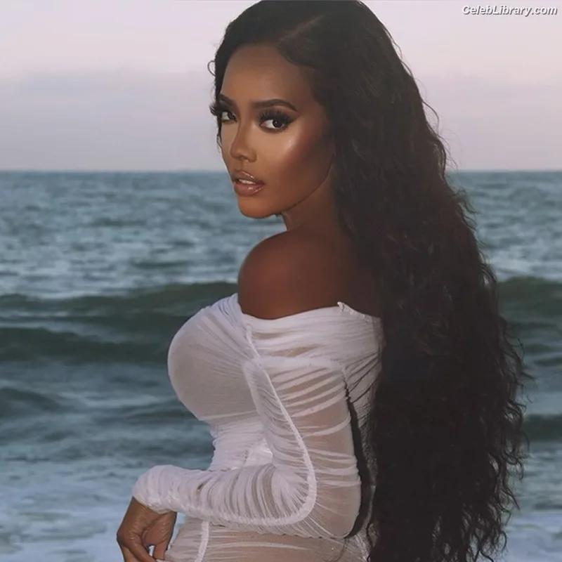 Angela Simmons photo 4 of 679