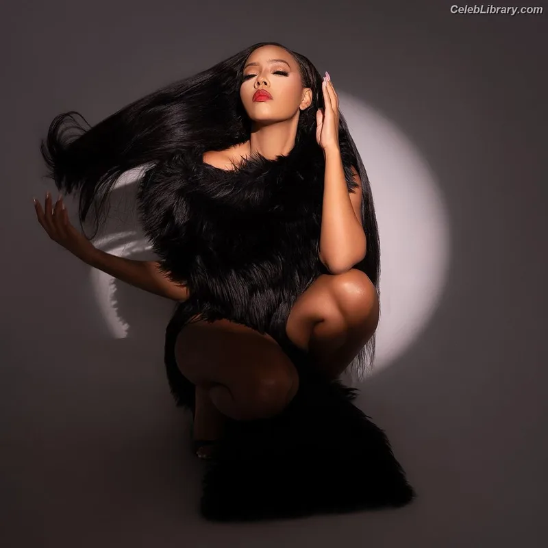 Angela Simmons photo 21 of 679