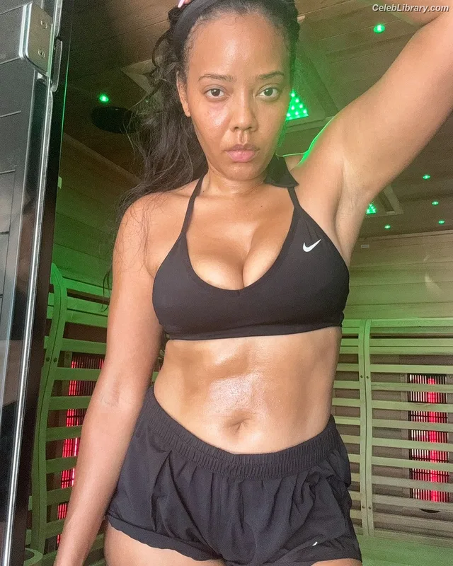 Angela Simmons photo 6 of 679
