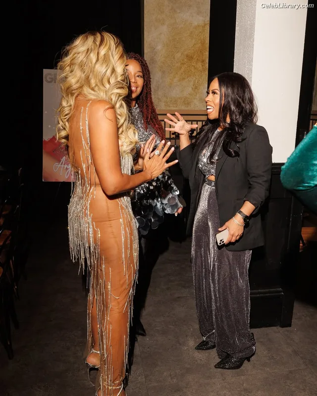 Angela Simmons photo 20 of 679