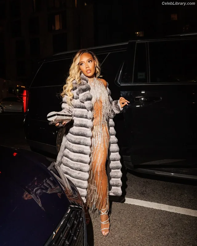 Angela Simmons photo 1 of 679