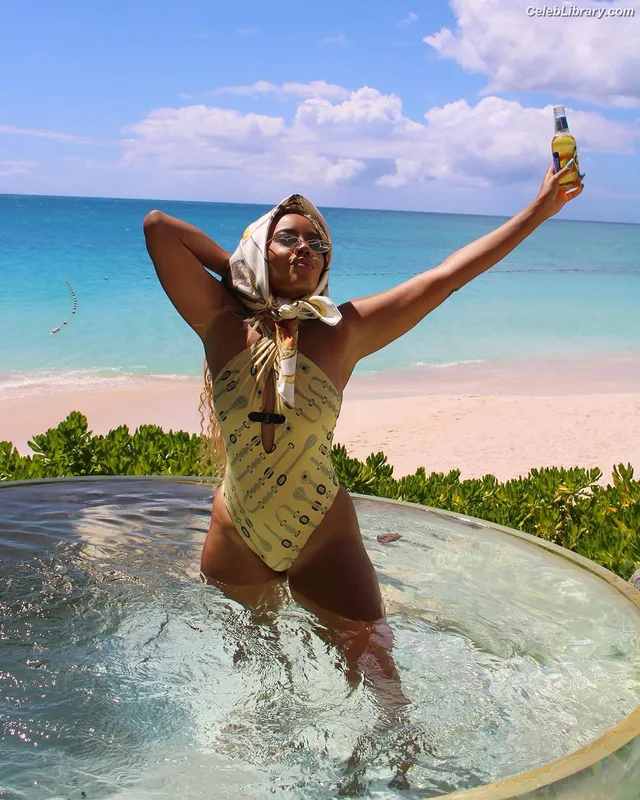 Angela Simmons photo 7 of 679