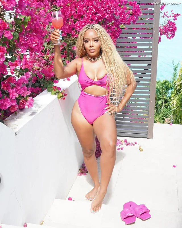Angela Simmons photo 23 of 679