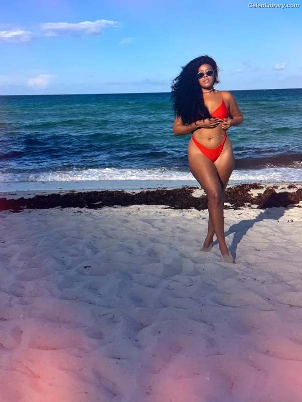 Angela Simmons photo 13 of 679