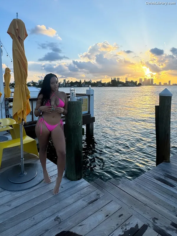 Angela Simmons photo 17 of 679