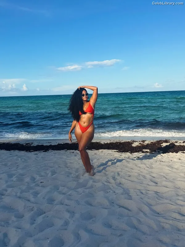 Angela Simmons photo 24 of 679