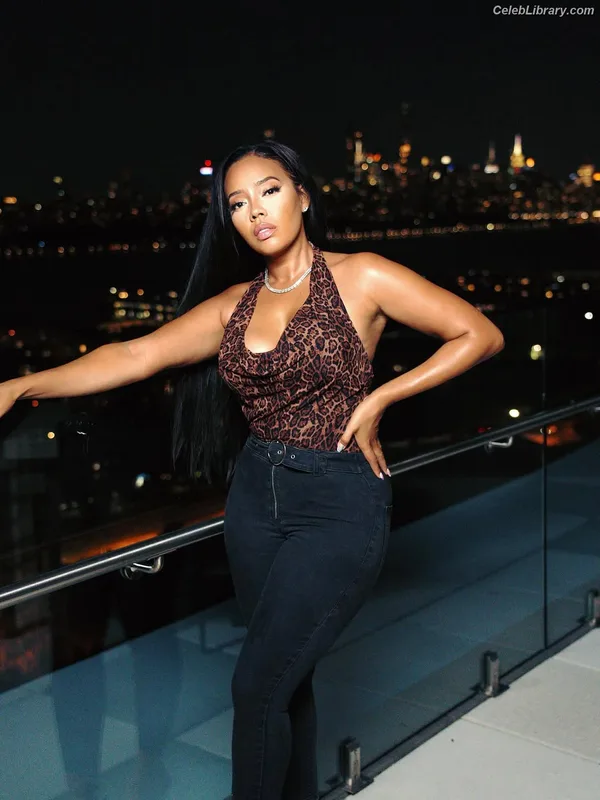 Angela Simmons photo 24 of 679