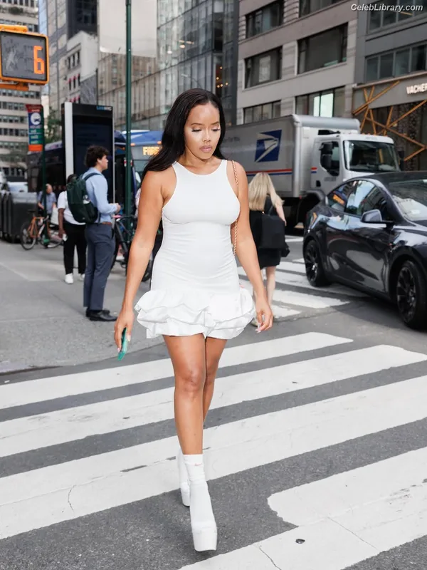 Angela Simmons photo 4 of 679